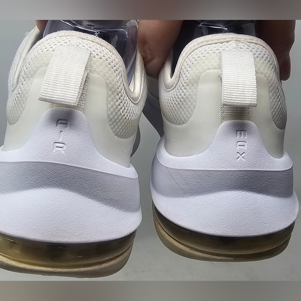 Nike Women's Air Max Axis Triple White Athletic Sneakers SZ 8.5 Style AA2168-100 - Picture 8 of 16